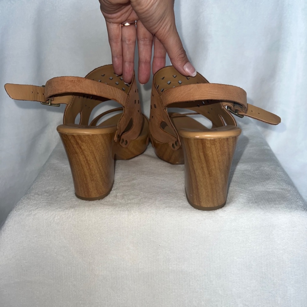 Korks Open Toe Clog Sandals - image 2
